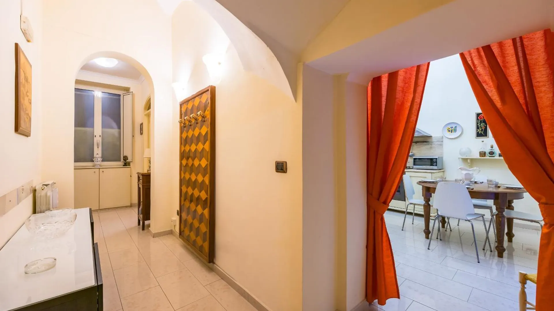 Homely City Apartment By Wonderful Italy Naples